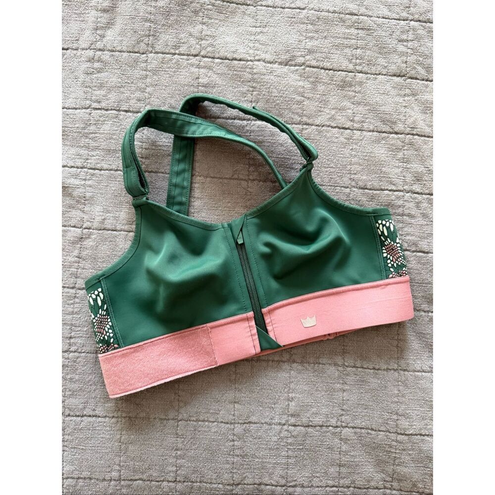 SHEFIT Green and Pink Sports Bra